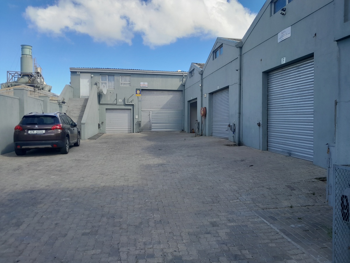 To Let commercial Property for Rent in Broadlands Western Cape